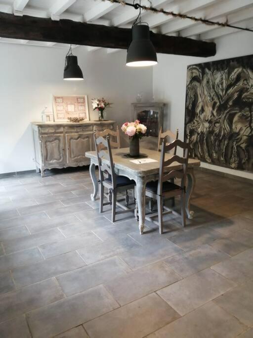Jolie Maison En Pierre Proche Centre-Ville 瑟堡 外观 照片